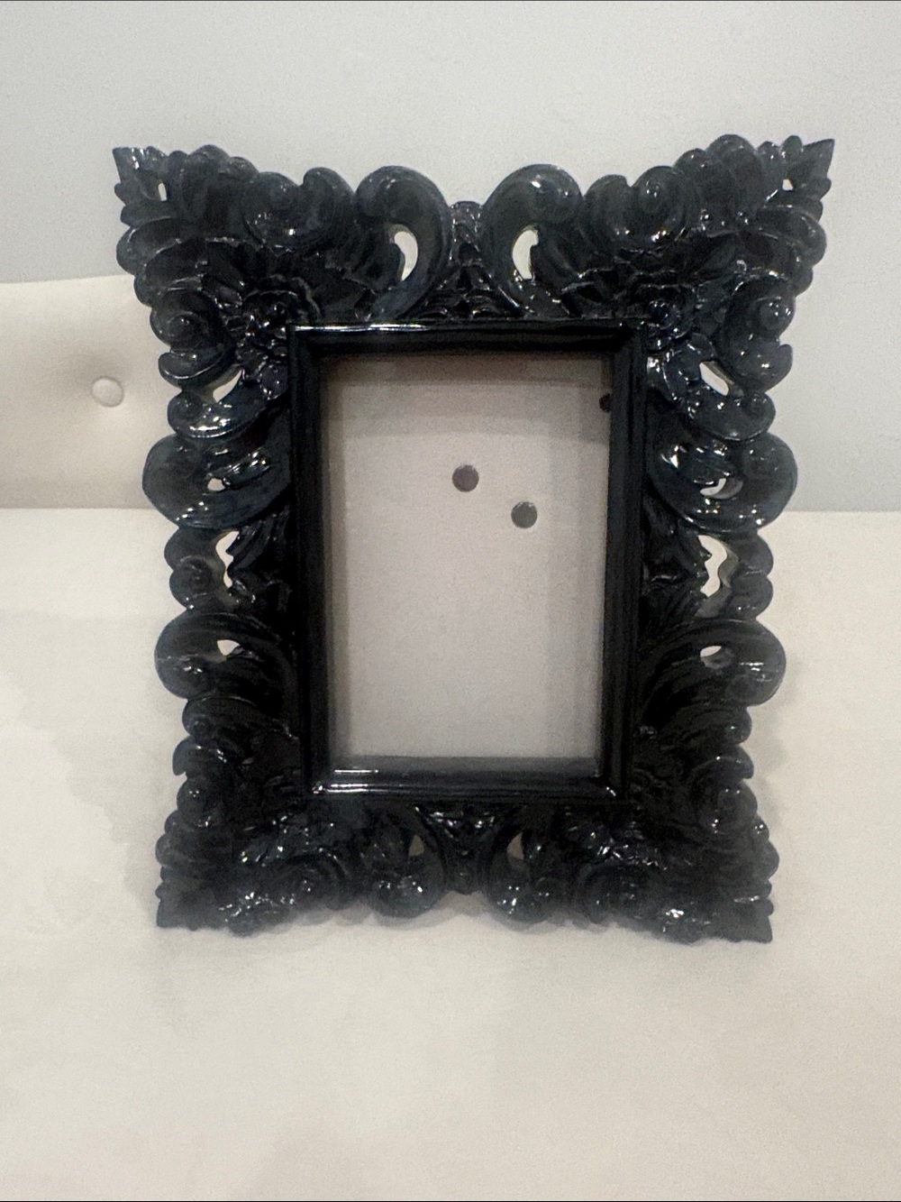 Baroque Gloss Black Ornate Picture Frame - Elegant Home Accent